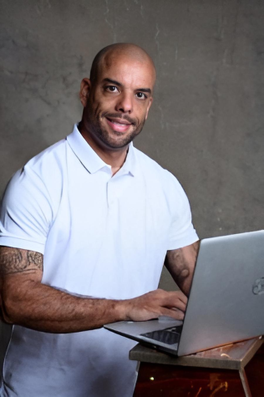 Rodrigo Almeida